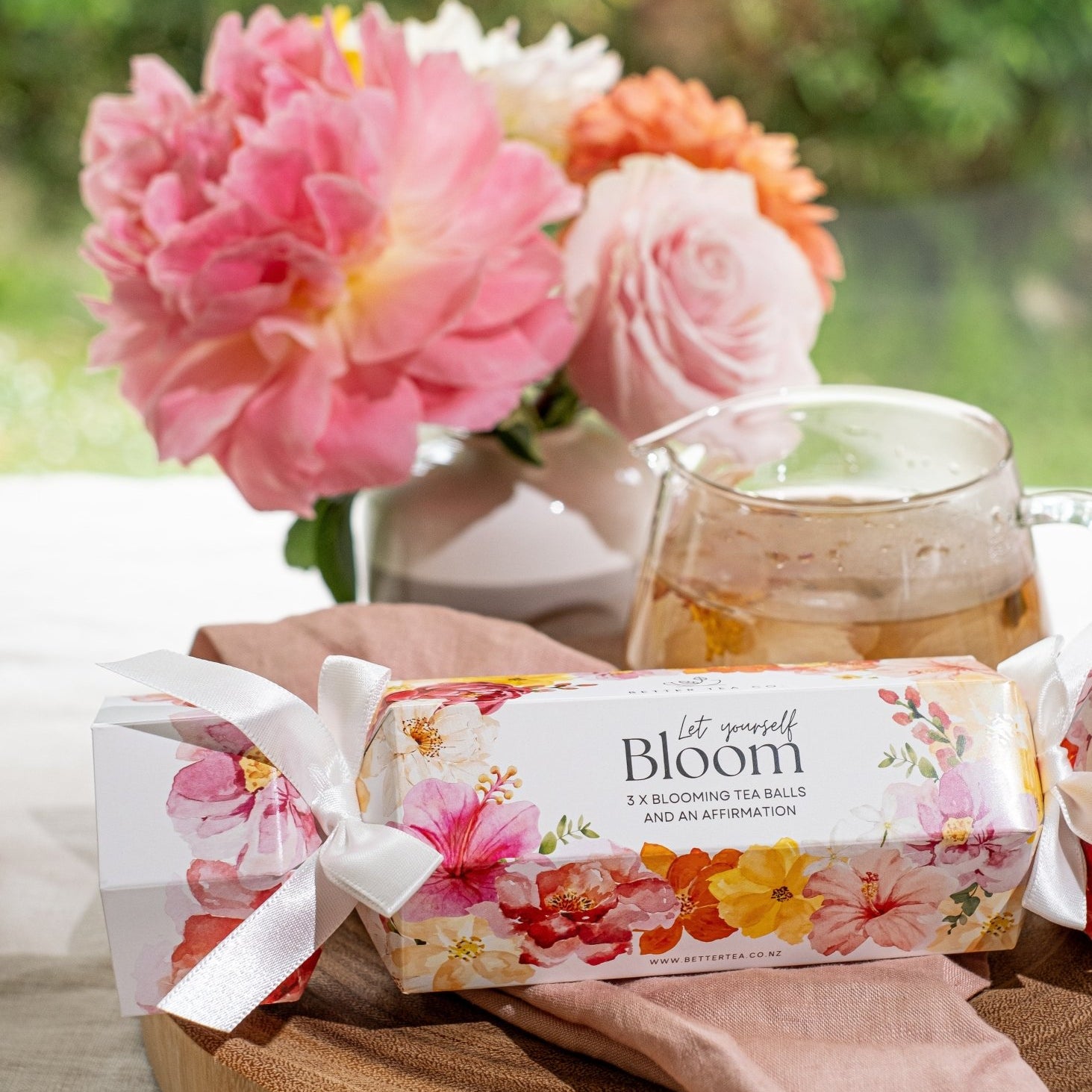 Blooming Tea Christmas Cracker - Better Tea Co.