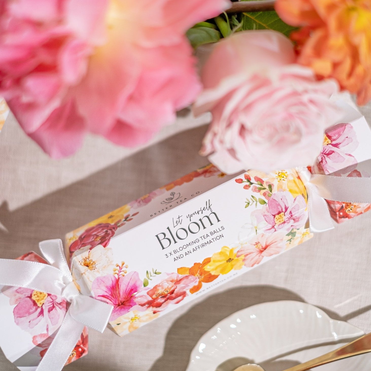 Blooming Tea Christmas Cracker - Better Tea Co.